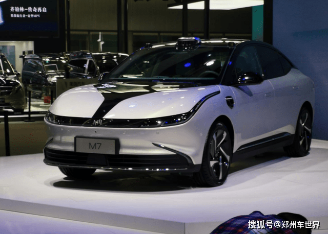 纯电与增程“龙虎斗”造车新势力“技术对调”打破“路线围城”
