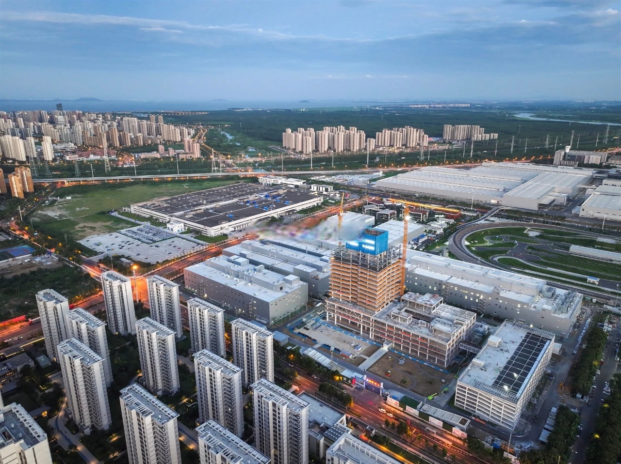 步入实质性开放新阶段 上海首开城市场景低空测试基地