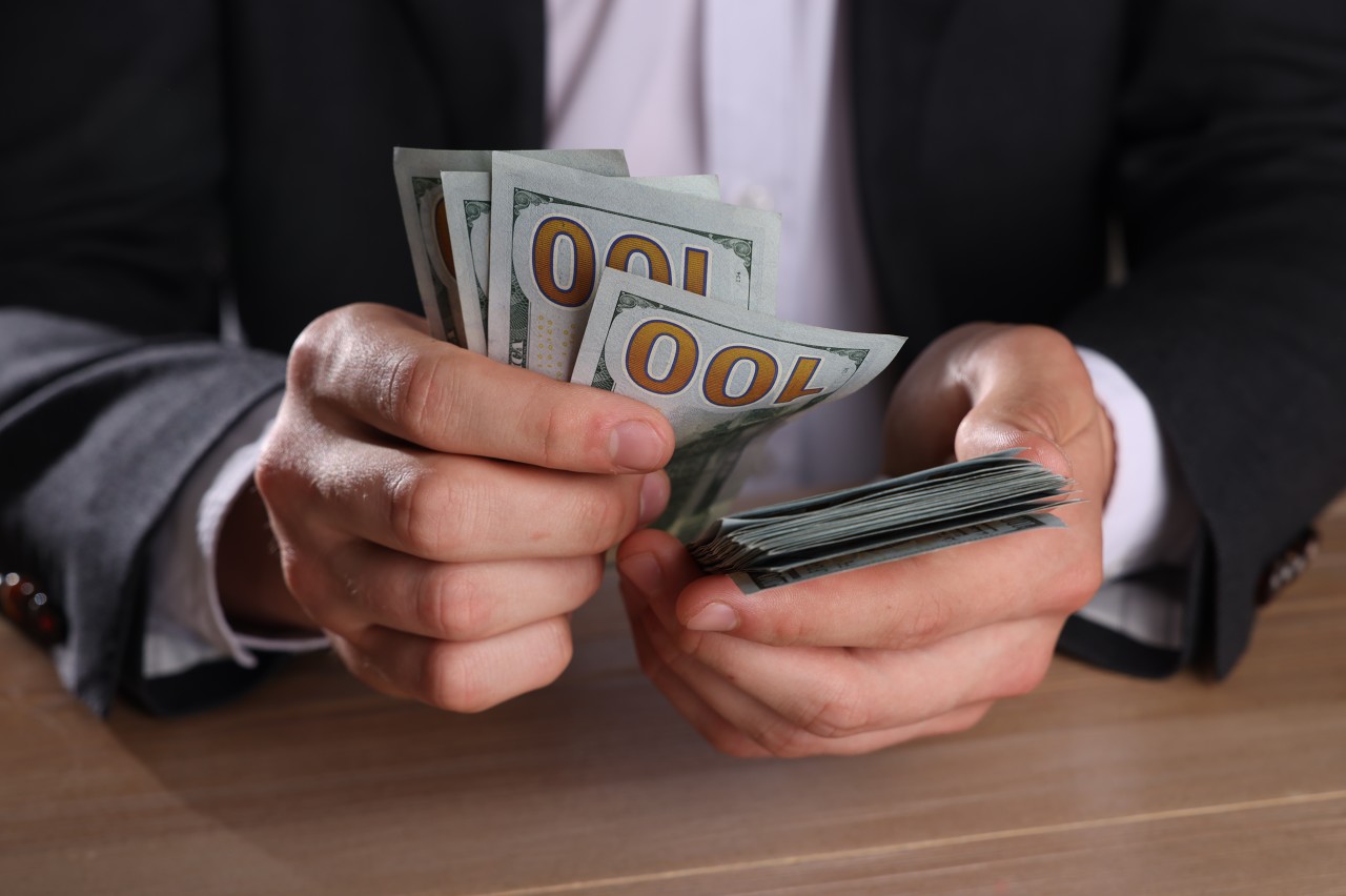 超讯通信：控股股东拟协议转让5%公司股份