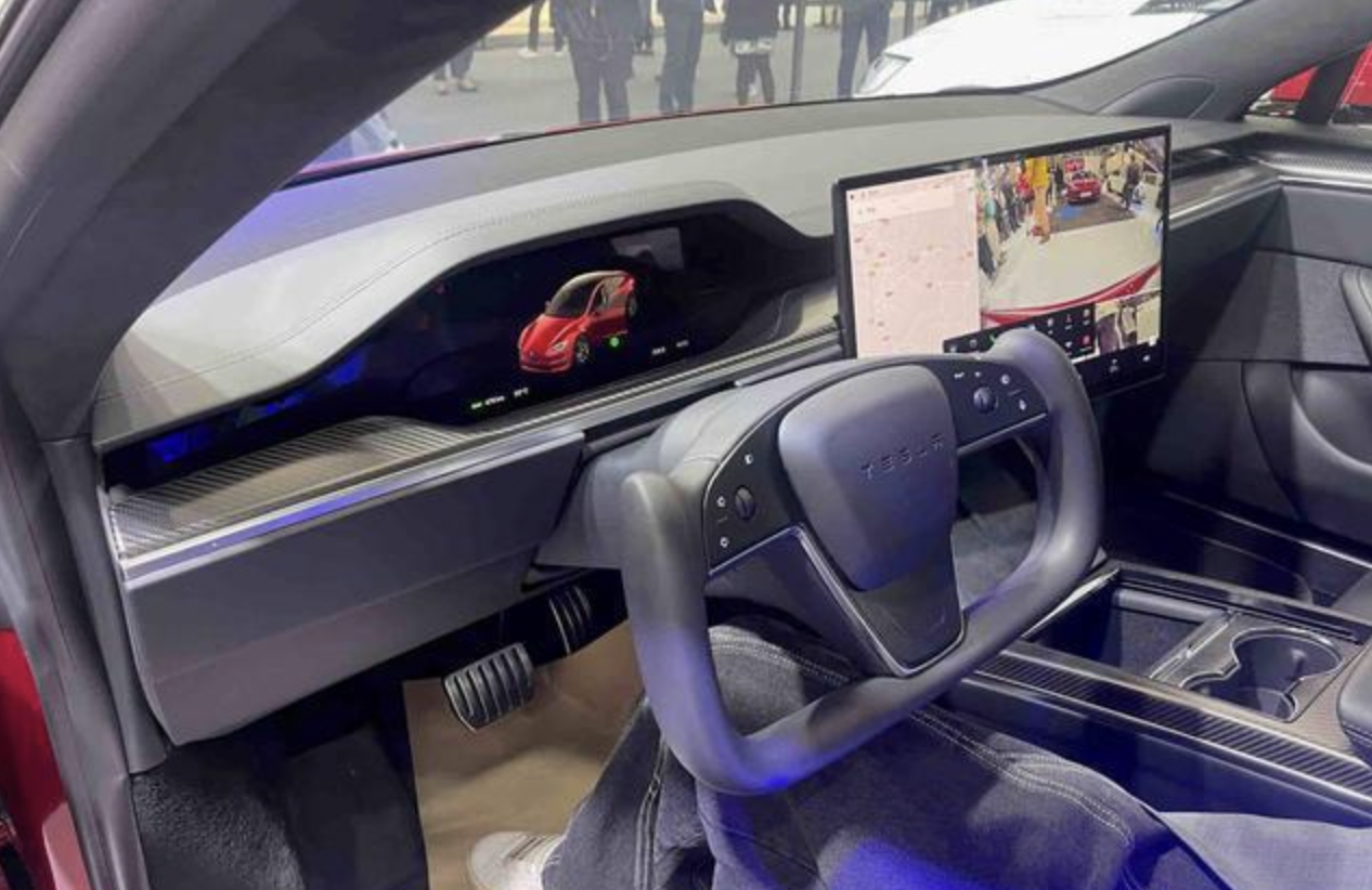 白犀牛为鑫源“装上大脑”，合资打造Robovan主机厂