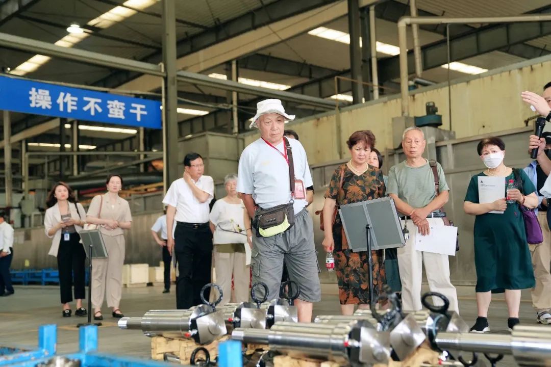 上交所：沪市主板公司去年实现营收49.49万亿元