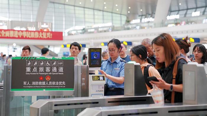 9月16日全国铁路预计发送旅客1180万人次