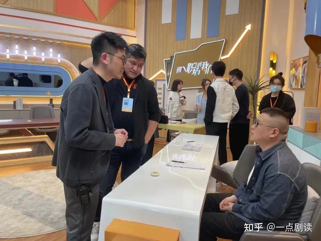 【独家】雷根基金被立案侦查，多名高管被刑事控制！证券时报曾独家调查，起底雷根涉嫌纵多股股价！