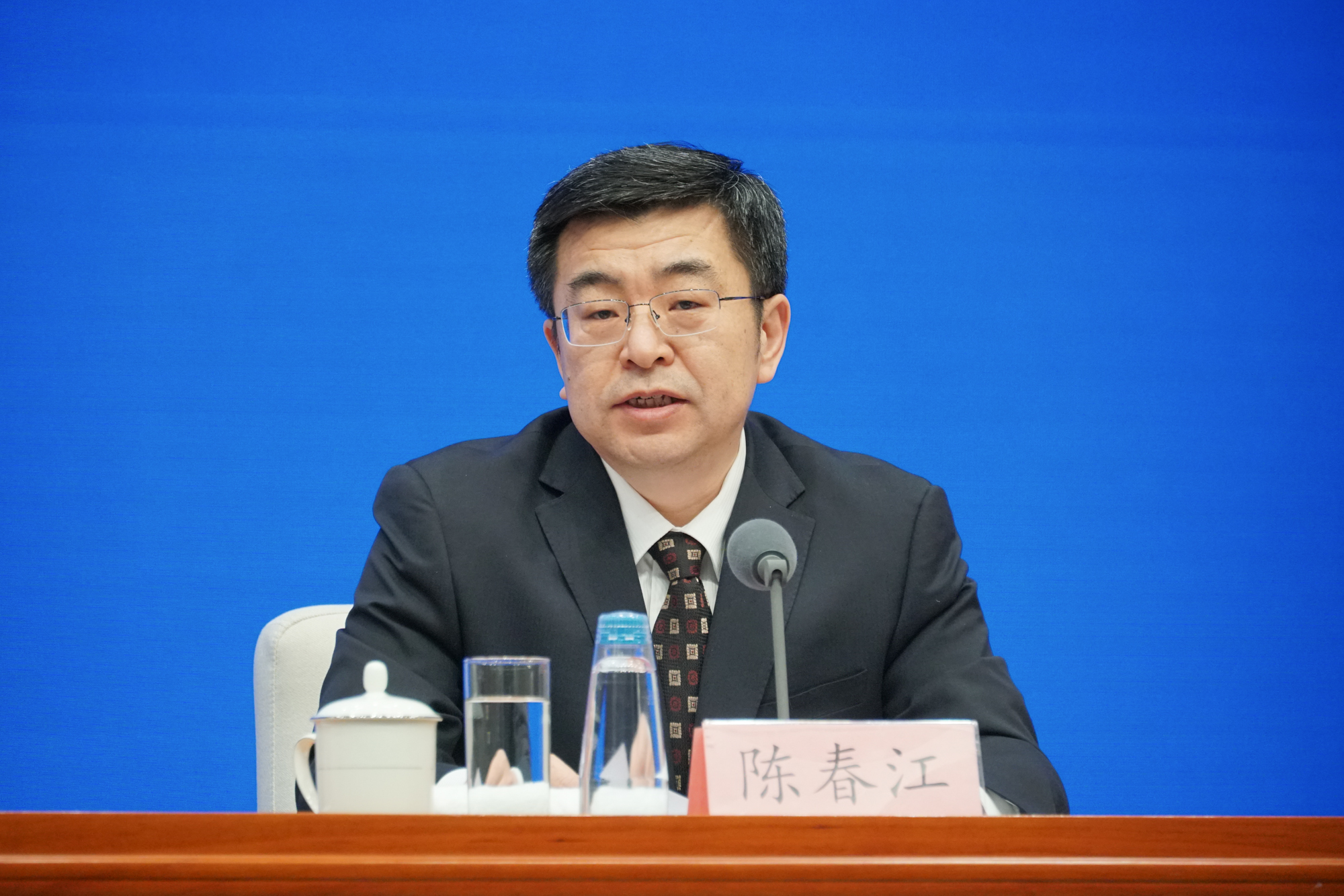 商务部世贸司负责人就世贸组织总干事伊维拉连任答记者问