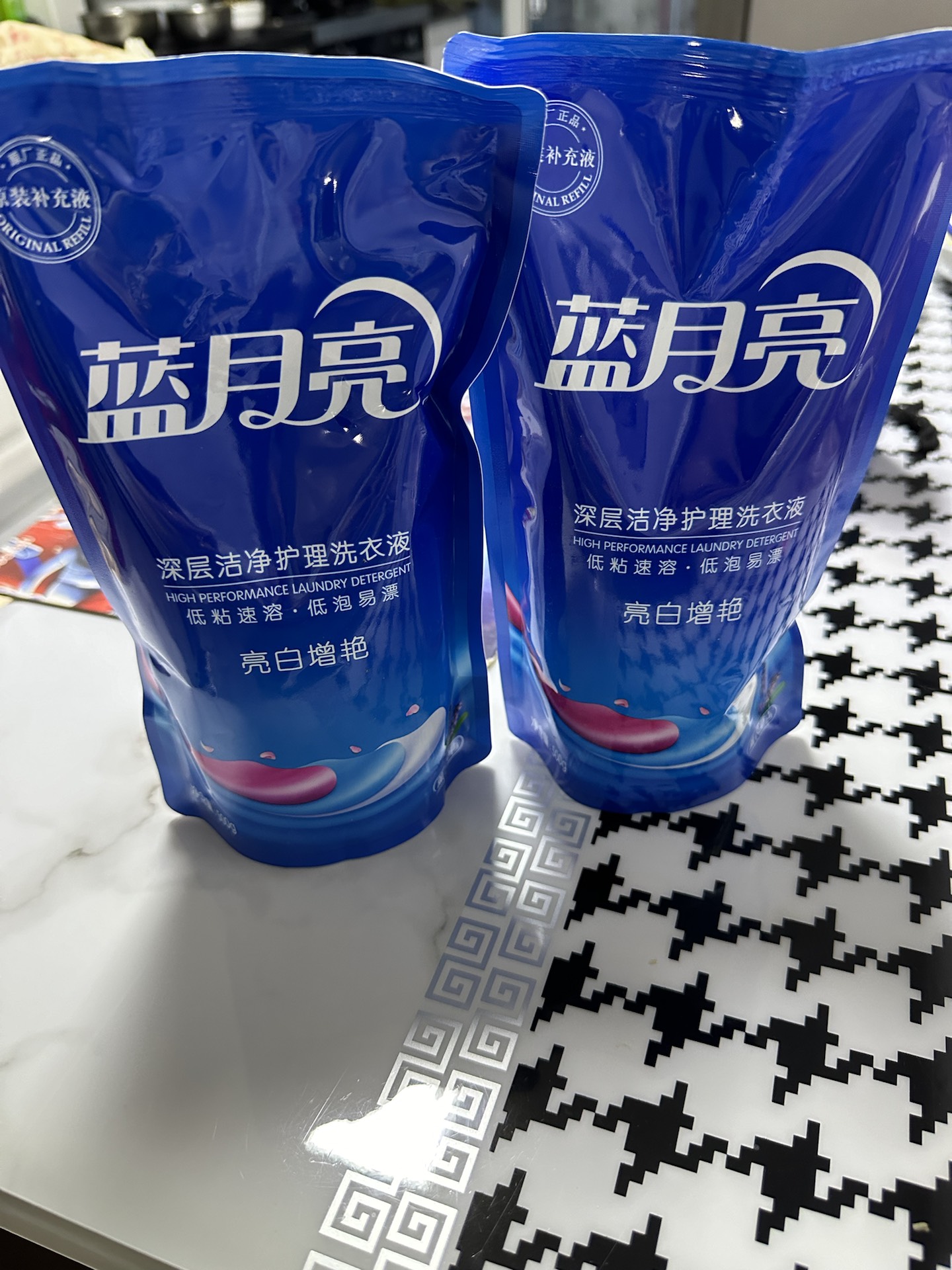 降费难阻业绩失速，蓝月亮连续5年上半年亏损，押注高价洗衣液仍需时间沉淀