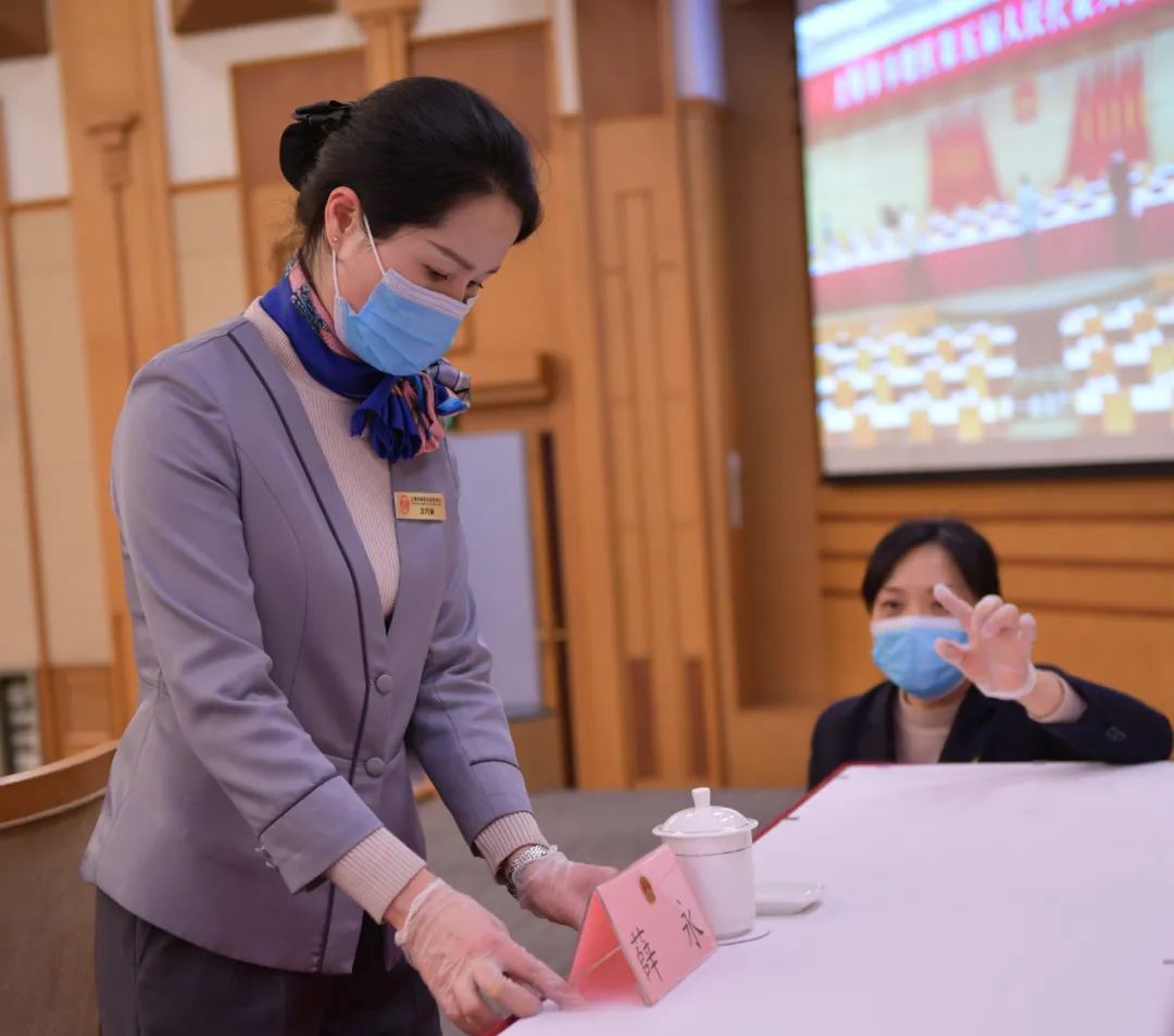 两会｜全国政协委员、360集团创始人周鸿�t：智能体从概念走向实干 中国有望在全球AI领域占据更重要地位