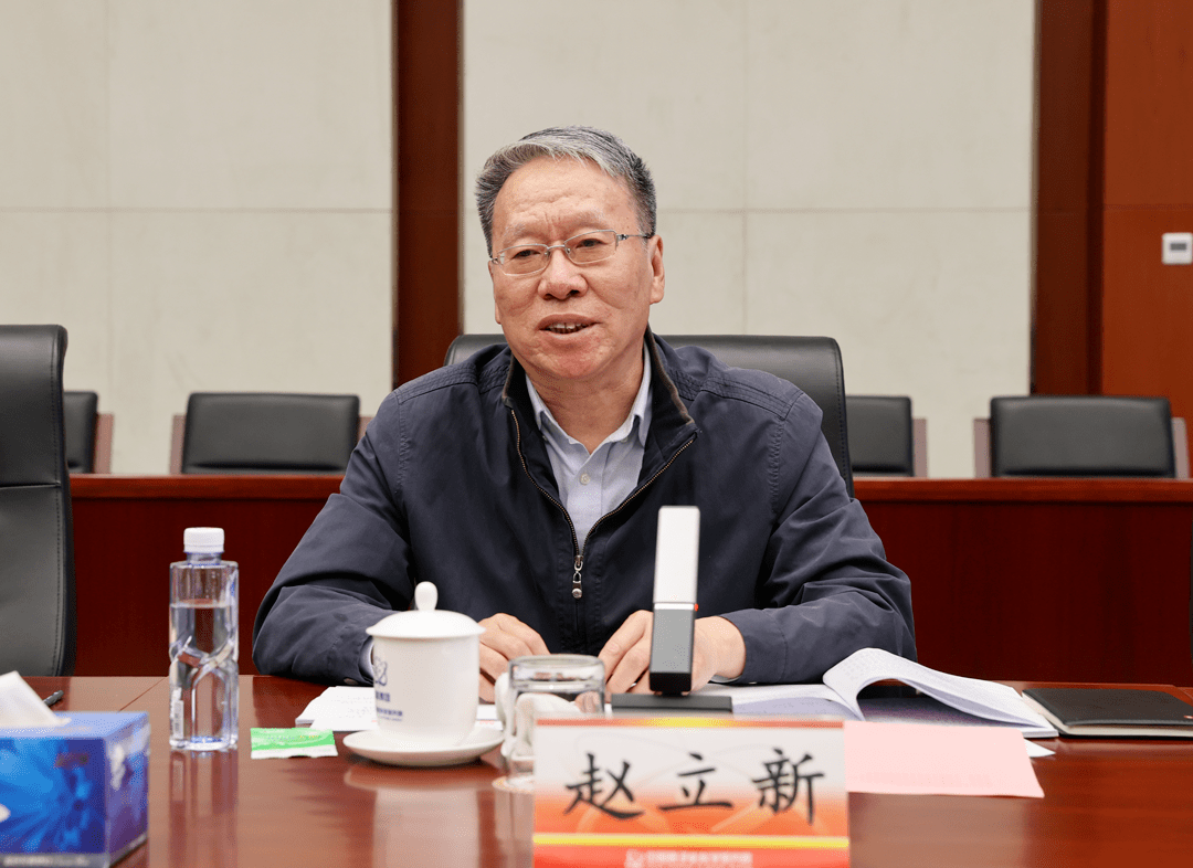 同方股份与中国原子能围绕进一步推动核燃料产业数智化转型等方向合作进行探讨