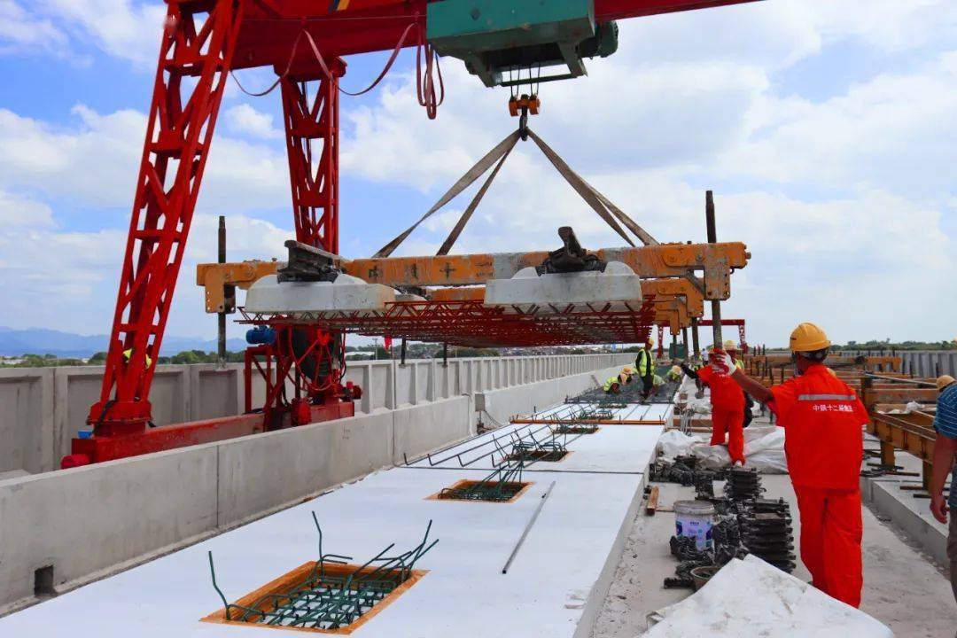 中国铁建获得发明专利授权：“基于轮轨噪声和振动波形的无砟轨道病害快速识别方法”