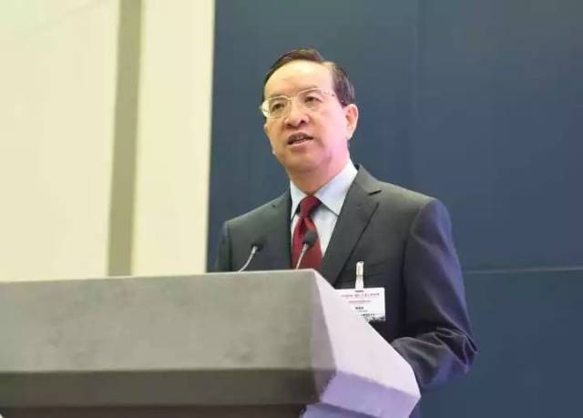 湖北省委书记王忠林调研长江存储并召开存算一体化产业基地建设推进会
