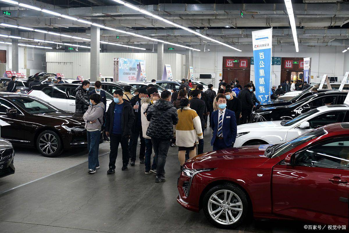 霍尔木兹海峡断航下，中东客商涌进北京车展抢货
