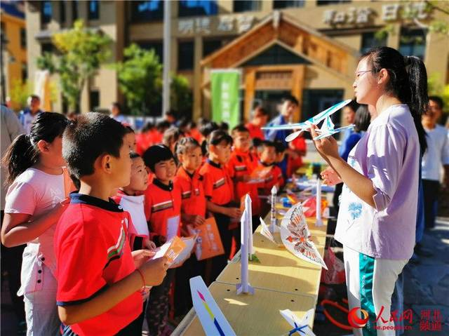 记者手记：麦田里涌动的科技力量